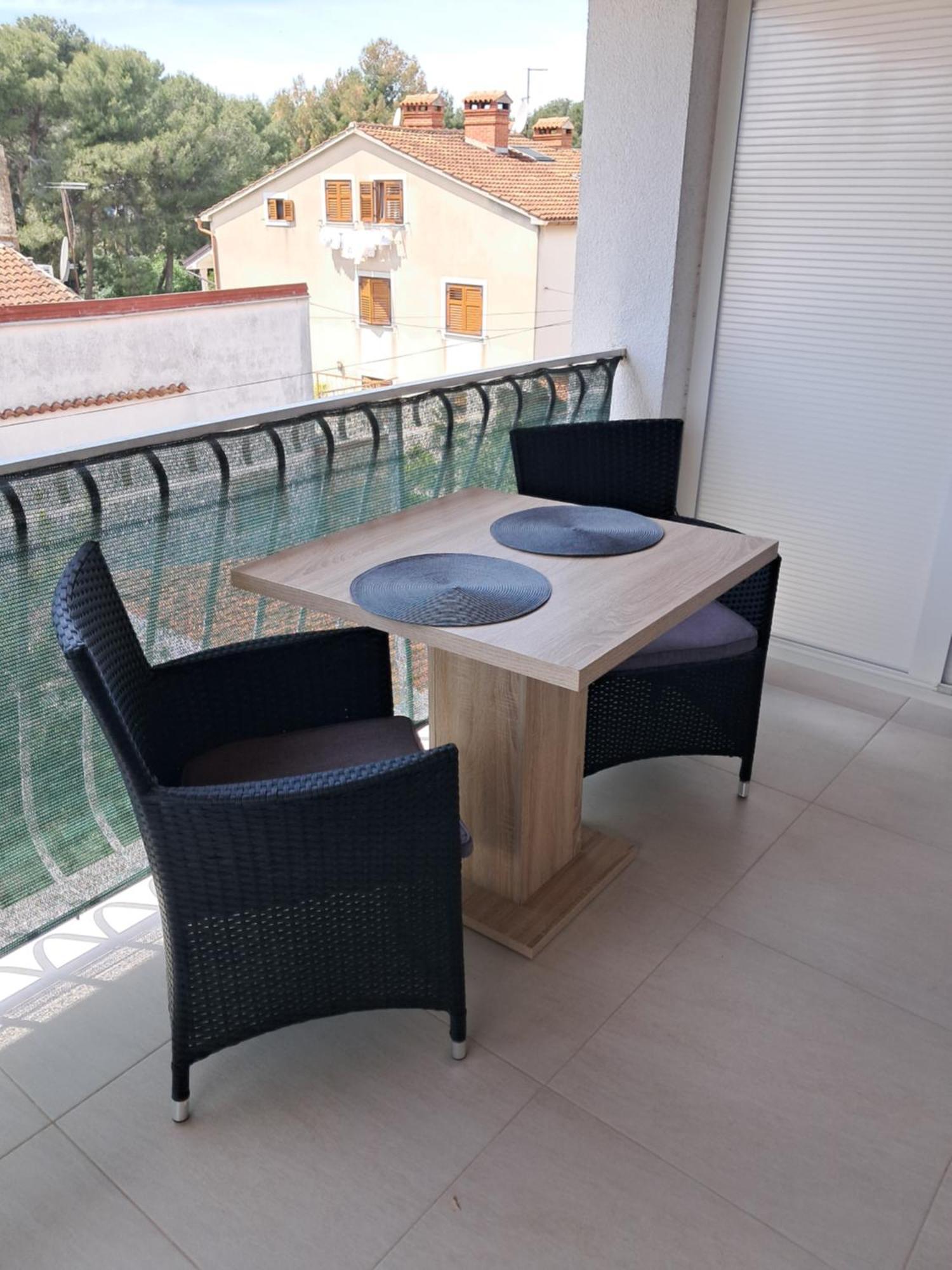 Studio Apartman Nega 2 Rovinj Buitenkant foto